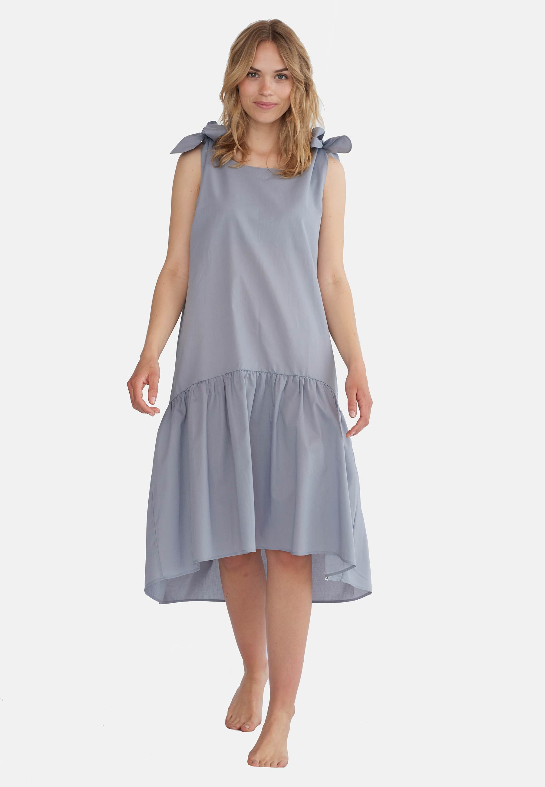 GROBUND Dagmar Kleid - das Bohème-Kleid mit Schleifen in Himmelgrau