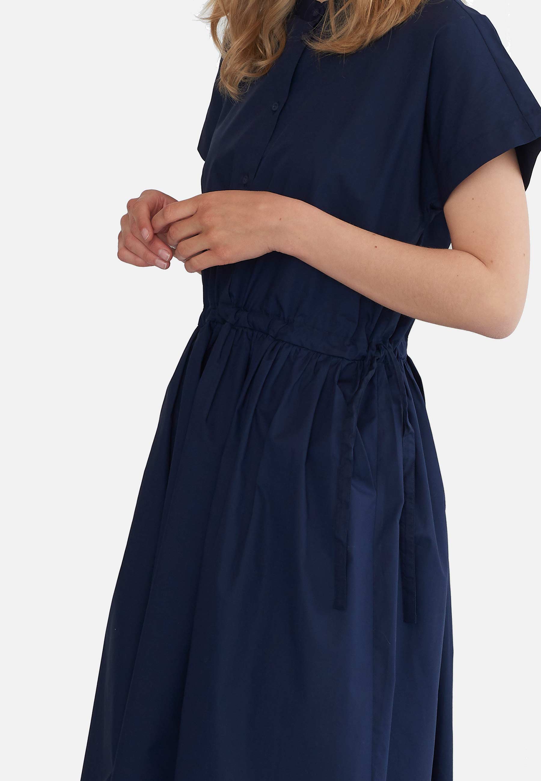 GROBUND Vigga-Kleid – das mit Knöpfen in Mitternachtsblau