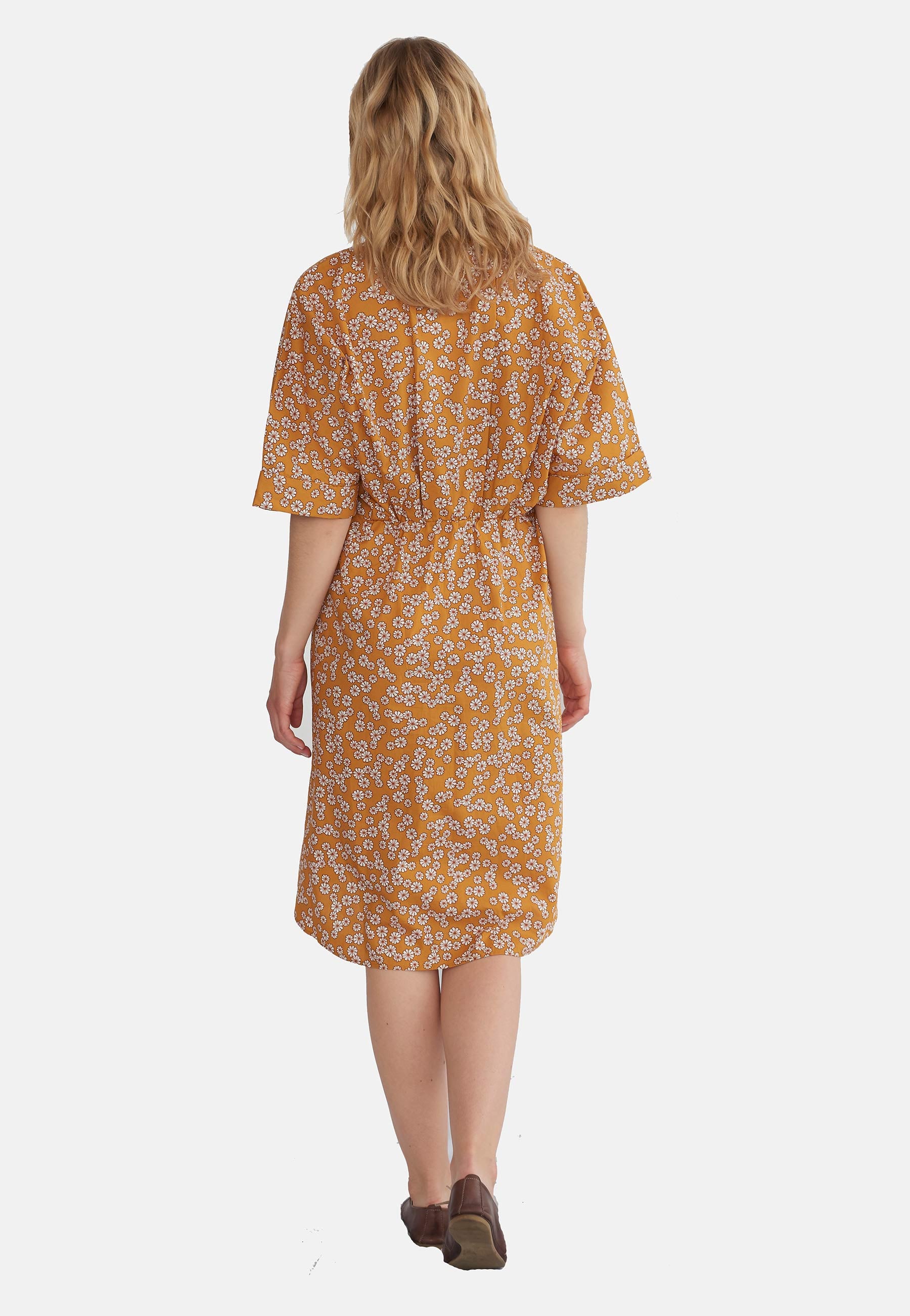 GROBUND Mejse Kleid – das mit Kimono-Schnitt in Kurkuma