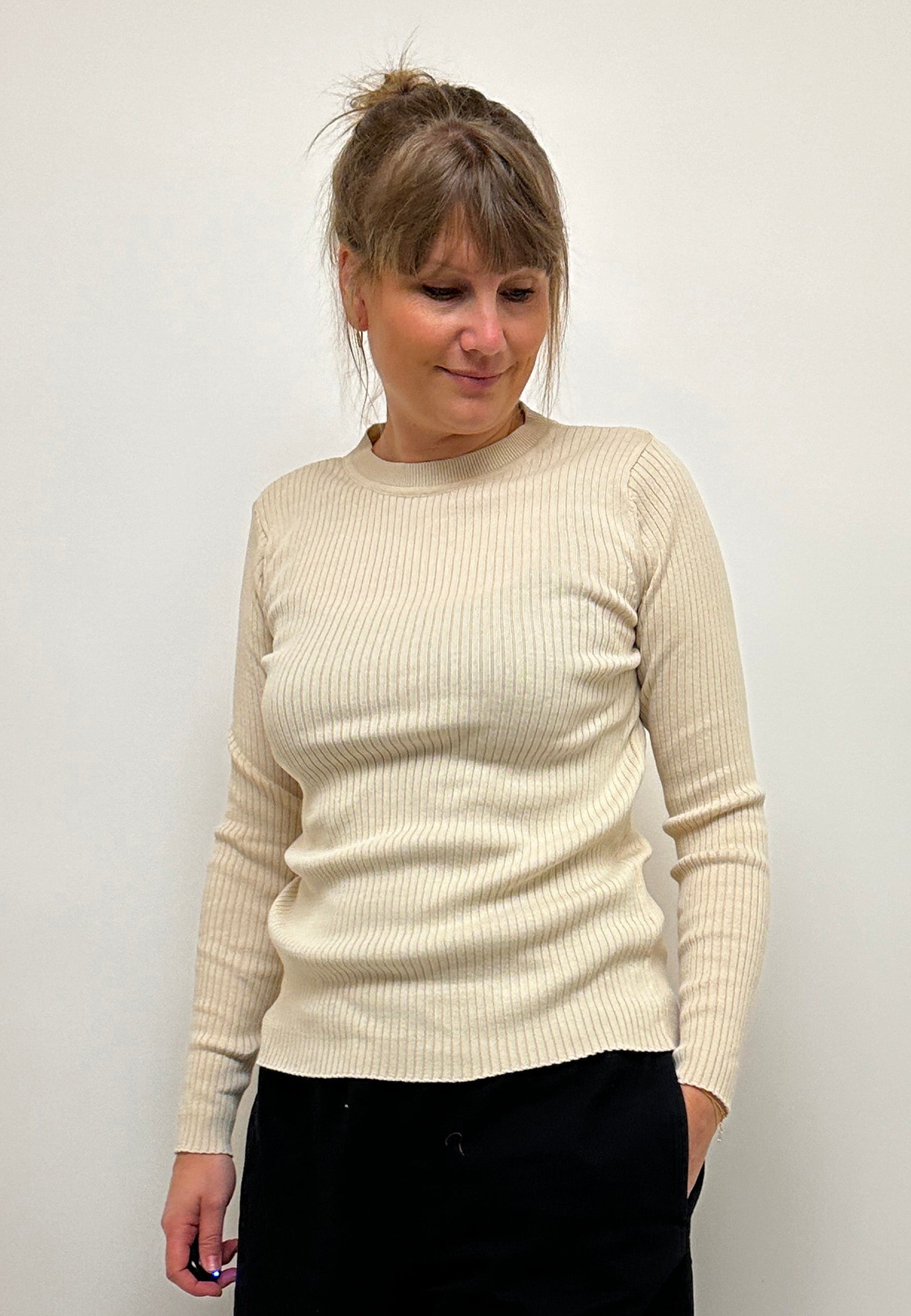 GROBUND Hanna Rippstrick – die in Beige