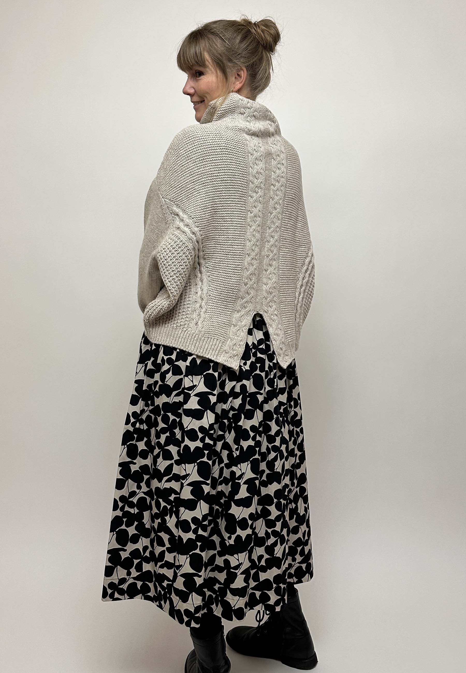 GROBUND Hermione Pullover – Beige Melange