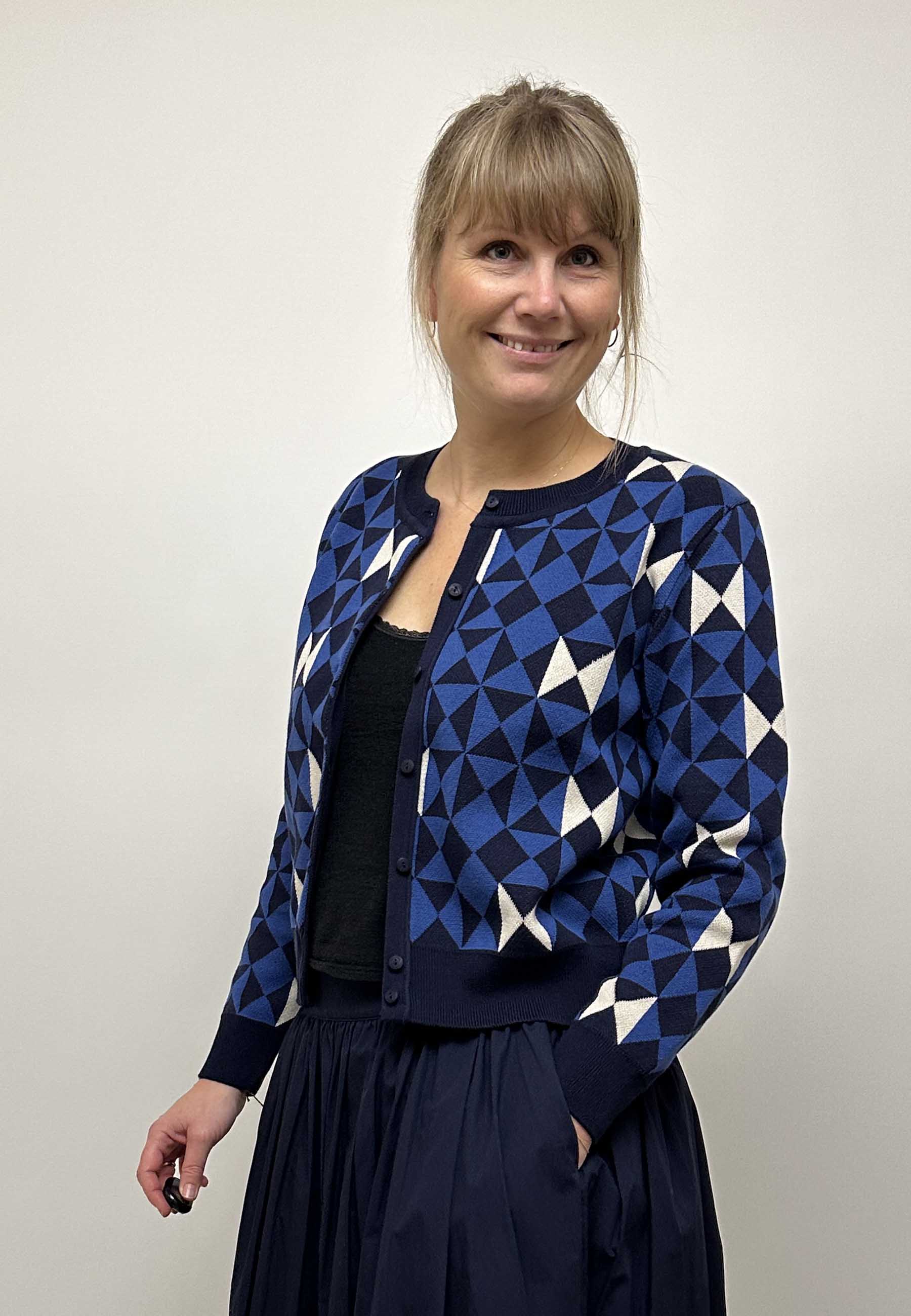 GROBUND Lydia Strickjacke - Bow Quilt Blue