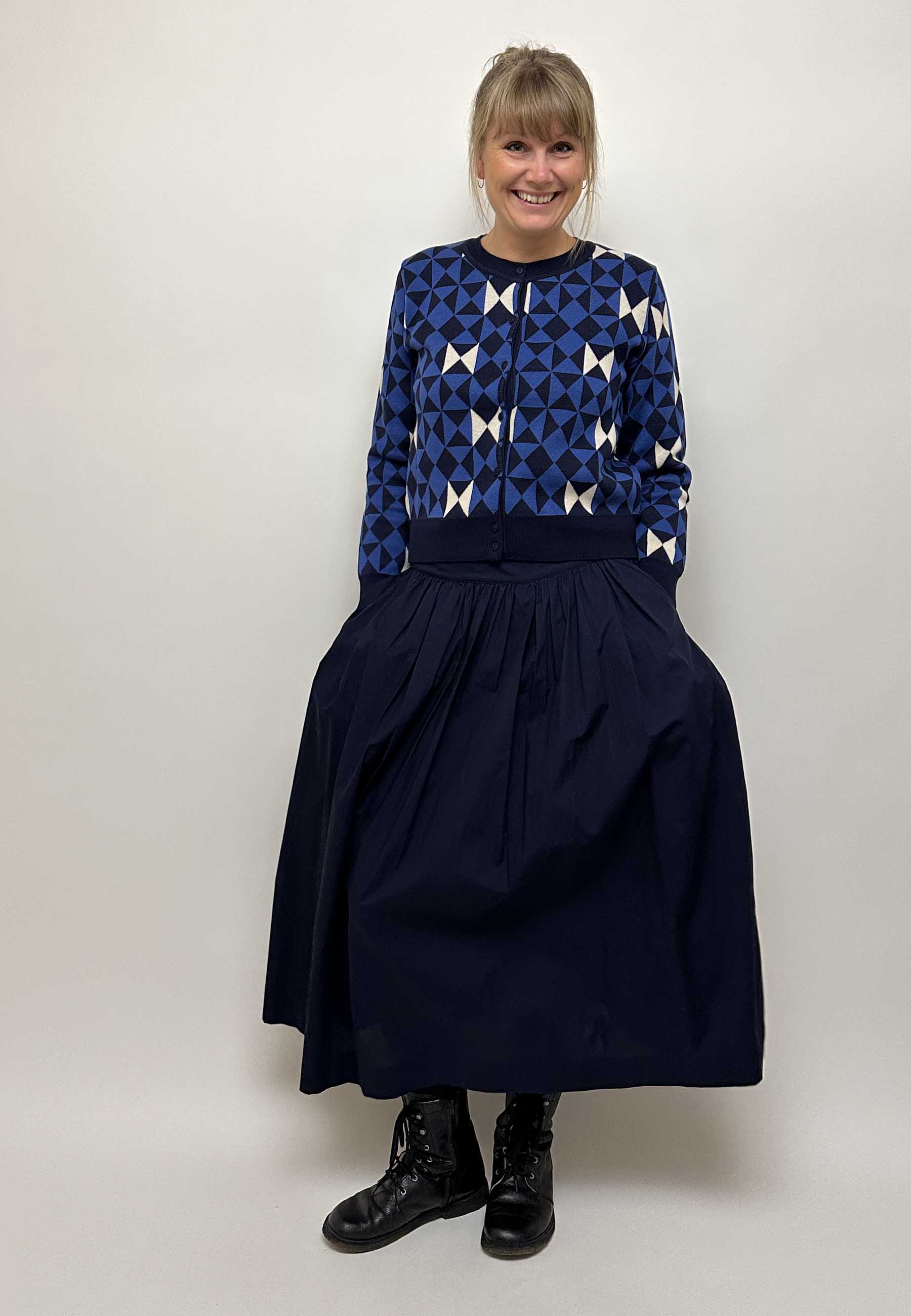 GROBUND Lydia Strickjacke - Bow Quilt Blue